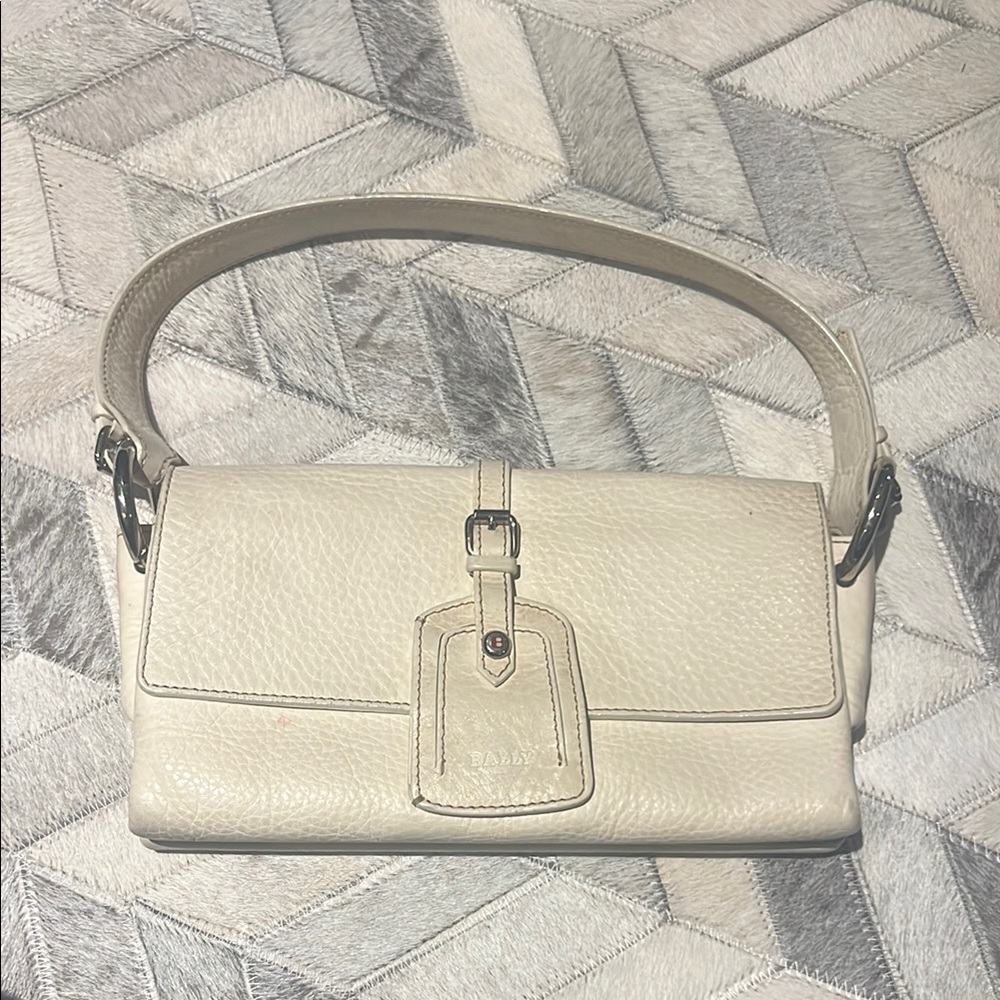 Cream Leather Shoulder Bag